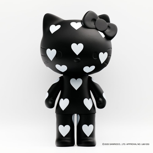 限定【BARNEYS NEW YORK】限定アートフィギュア HELLO KITTY 世界先行発売!バーニーズ ニューヨークにハローキティらしい