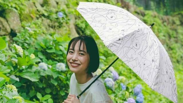 倍率の高さに納得。買えたらラッキー、女優の日傘「サンバリア