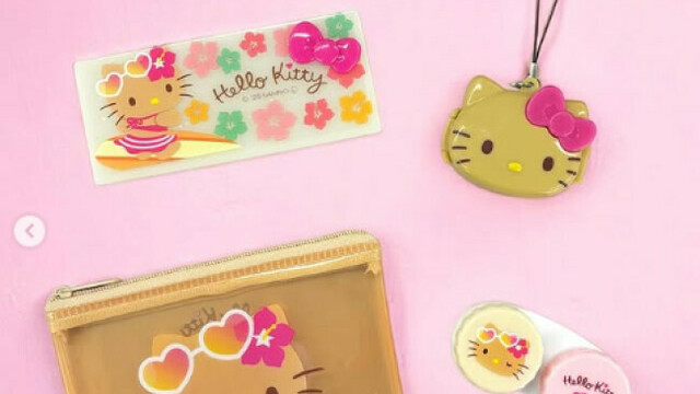 【グッズ】平成 サンリオ チャーミーキティ ミニバッグ＆キーホルダー＆ハンカチ Amazon.co.jp: [サンリオ] ロゴ刺繍タグキーホルダー