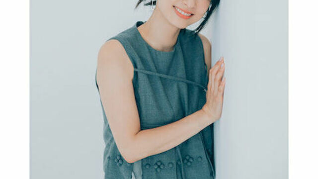 かわいすぎる39歳！上戸彩、肌見せ姿も美しい15年ぶり写真集