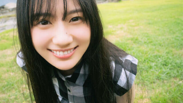 若槻千夏”19年ぶり”ヤングジャンプ表紙巻頭グラビアに登場