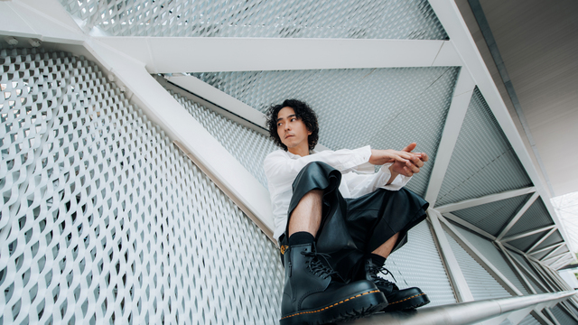 ドクターマーチンが最新ブーツ'THE ZIP COLLECTION'を7/25(金