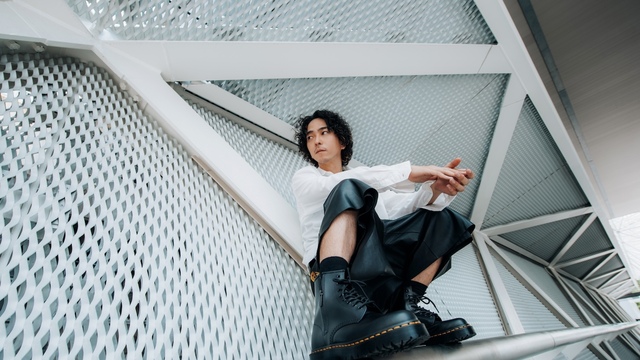 稀少☆Dr.Martens JAGGER 厚底 サイドジップ hyde着用モデル ドクターマーチン」の最新ブーツはサイドジップ搭載で脱ぎ履きが