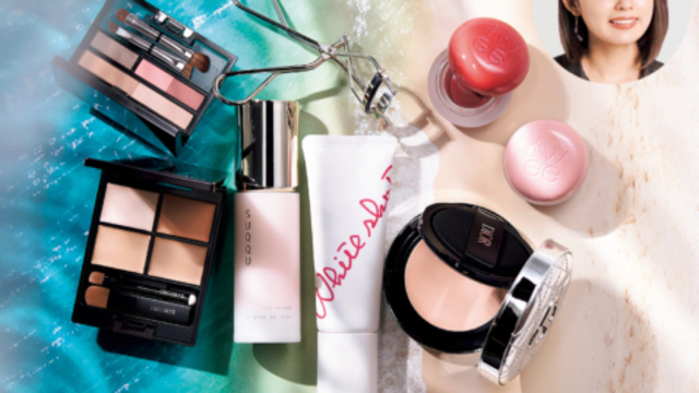 コスメデコルテ、スック】の美女広報さんが持ってた！秘密の