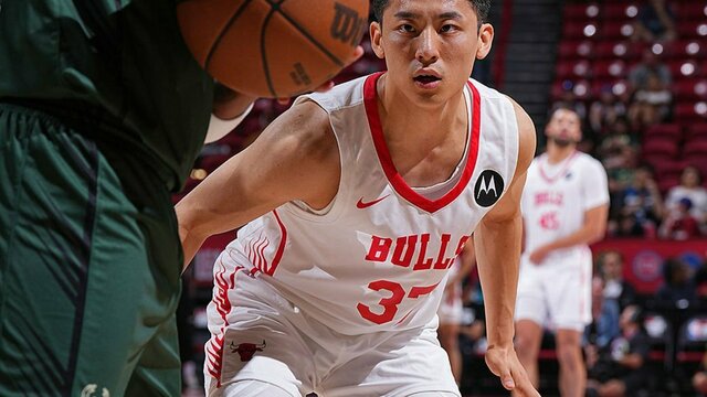 CHICAGO BULLS パーカー XL 18-20 シカゴブルズ 河村勇輝 シカゴ・ブルズ ナイキ アソシエーション エディション