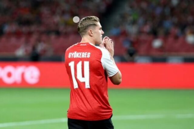 【未使用】ギェケレシュ　アーセナル　スウェーデン代表　ユニフォーム 未使用】ギェケレシュ アーセナル スウェーデン代表