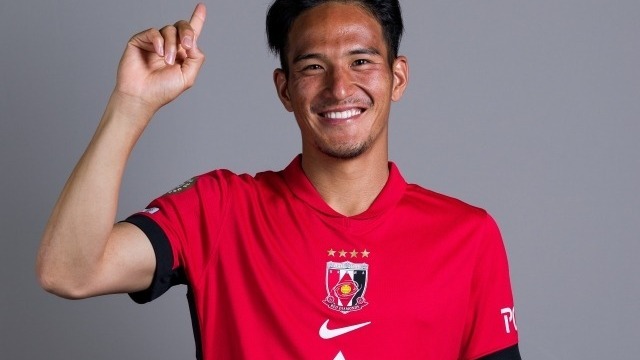 浦和レッズ　スタジアムガチャセット　井上黎生人 浦和レッズ 井上黎生人 アクリルスタンド - メルカリ