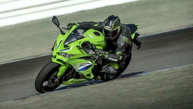カワサキ】「Ninja ZX-4R SE」「Ninja ZX-4RR」のカラー