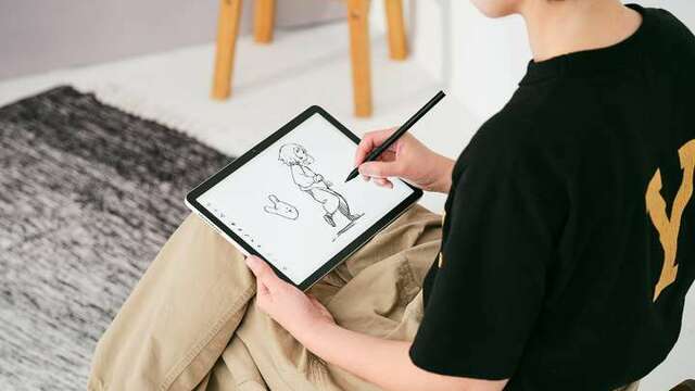 描く”に特化したタブレット！ 「Wacom MovinkPad 11」7月31日