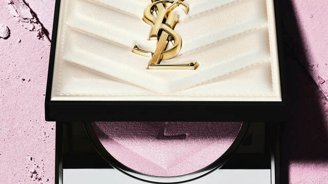 新品未使用！YSL Beauty オールアワーズ ハイパールミナイザー　01 ハイライター「オールアワーズ ハイパールミナイザー」|イヴ