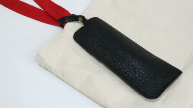 未開封 新品 ayame × RAMIDUS GLASSES CASE メガネ ayame×RAMIDUS、ストラップ付きグラスケースを7月下旬より数量