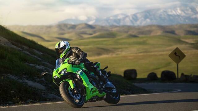 カワサキ】「Ninja ZX-6R」のカラー＆グラフィックを変更し9／27