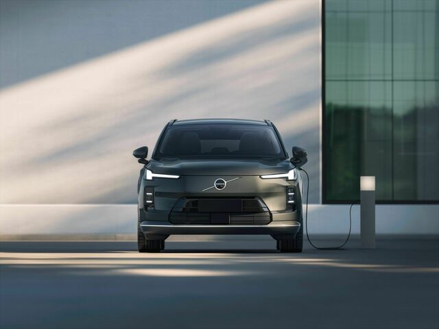 新型ボルボXC70、ついに全貌判明！ 日本導入も期待大！──GQ