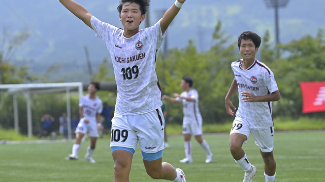 NBCS U-16]技術力が武器の前橋育英MF川口が準決勝で決勝ゴール(4