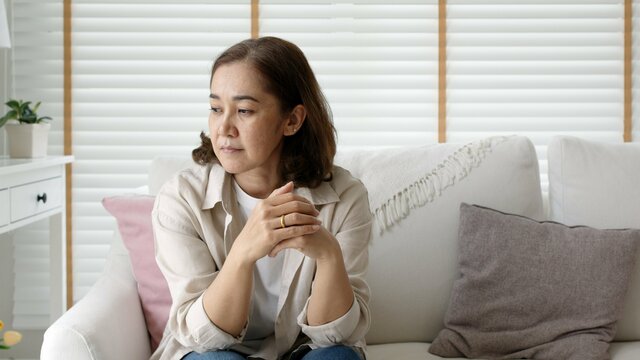 「心にぽっかり穴があいてしまった」 3人の息子が巣立ったあとにシングルマザーを襲った虚脱感 “空の巣症候群”になりやすい人の特徴と対処法 ...