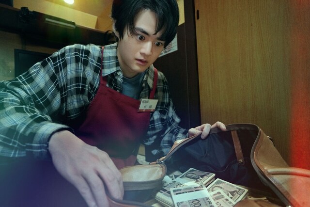 鈴鹿央士主演 さえない毎日から想像を絶する1億円争奪戦に 「藁にもすがる獣たち」公開決定 | antenna[アンテナ]