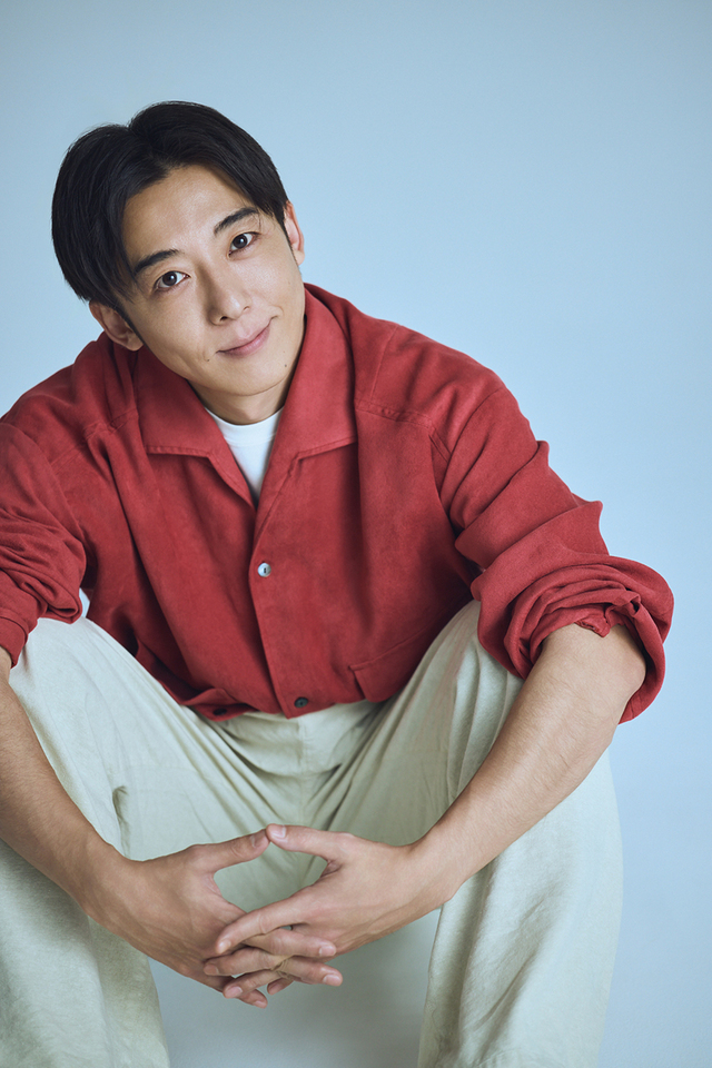 高橋一生さんインタビュー「役を通して、自分を見つめ直す」 | antenna