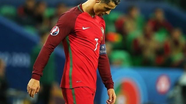 身体が限界だと言ってきた40歳の トレパンgk キラーイがハンガリー代表引退 Antenna アンテナ