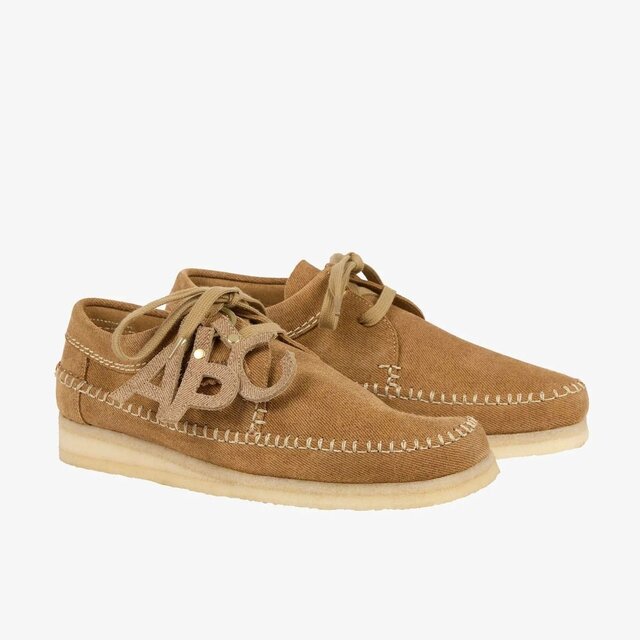 A.P.C. × クラークス】名品「デザートブーツ」と「ウィーバー」を再