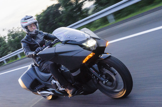 いますぐ買える 金田のバイク 鉄雄も羨むホンダのナナハン Nm4 Antenna アンテナ