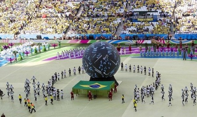 ワールドカップの開会式でジェニファー ロペス ピットブル クラウディア レイチが熱唱 Antenna アンテナ