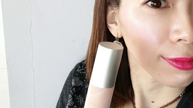 パパっと透明感のあるツヤ肌 河北裕介氏 Etvosコラボ ミネラルuvグロウベースで憧れのうるんだ肌に Antenna アンテナ