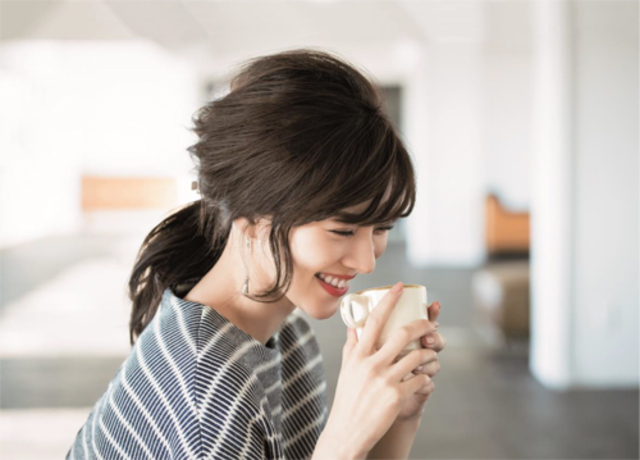 フレームバレッタ ローポニーで作る こなれ感ヘアアレンジ Medium編