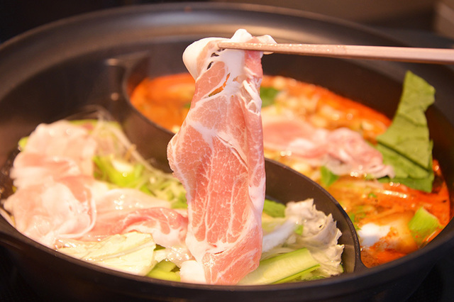 1199円でしゃぶしゃぶ食べ放題 郊外で人気の しゃぶ葉 が渋谷スクランブル交差点にオープンした理由 Antenna アンテナ