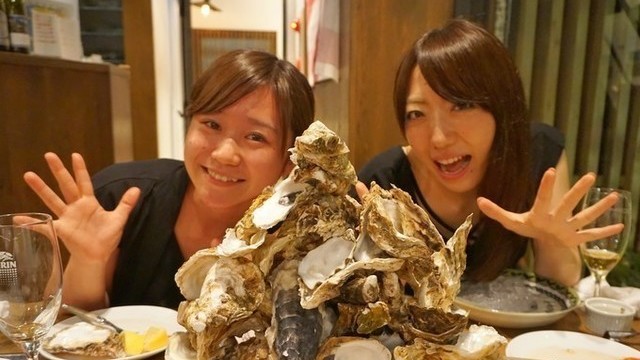 生牡蠣食べ放題いくつ食べられる オストレア新宿三丁目店 で女子会しながら挑戦してきた Antenna アンテナ