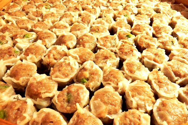 崎陽軒のシウマイが2 000円で食べ放題 アリババ のランチバイキングが本気すぎて横浜移住を考えるレベル Antenna アンテナ