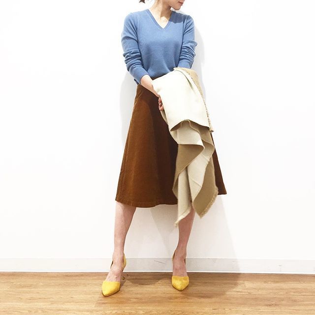 40代の毎日コーデ ユニクロカシミヤセーターで王道オフィススタイルに Antenna アンテナ