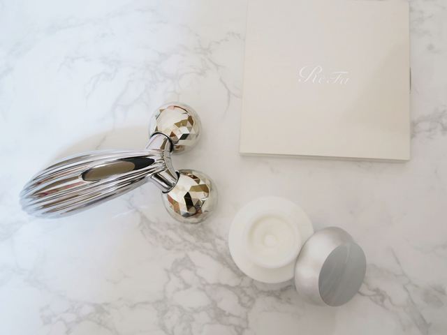 リファカラットの効果は 小顔 だけじゃない 美肌 効果も Antenna アンテナ