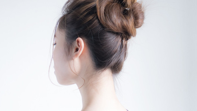 男ウケするお団子アップヘアアレンジ モテる髪型にチャレンジ Antenna アンテナ 男ウケするお団子アップヘアアレンジ モテる髪型にチャレンジ Antenna アンテナ