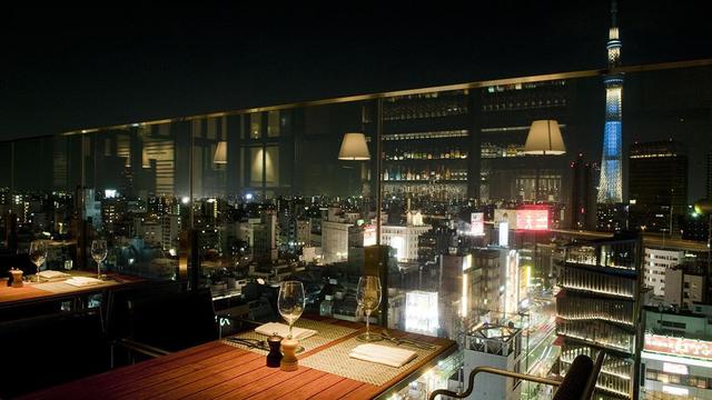 彼女と冬の夜景を楽しむなら こんなホテルのバーがオススメです 東京 横浜編 Antenna アンテナ