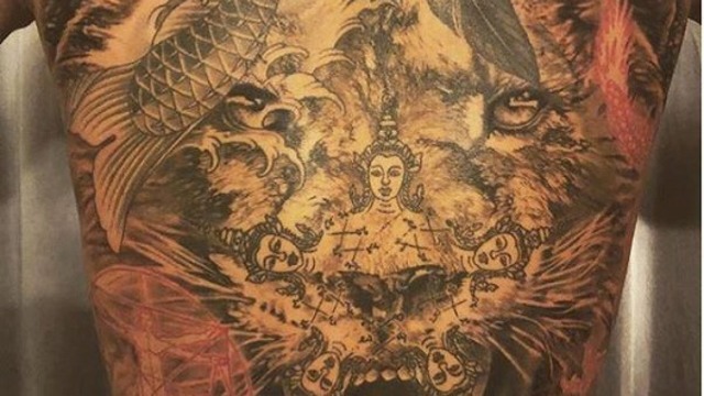 イブラヒモビッチが衝撃的な新タトゥーを披露してファン熱狂 獅子の魂を宿している Antenna アンテナ