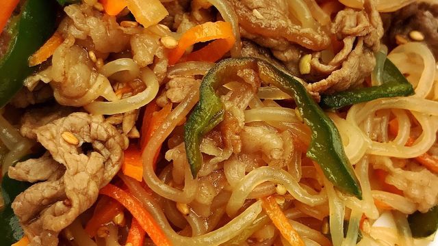 自分でも簡単に作れる 結び糸こんにゃくの作り方 Antenna アンテナ