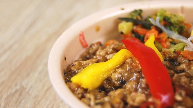 バジルもナンプラーもいらない ガパオライス をもっと簡単に作ろう Antenna アンテナ