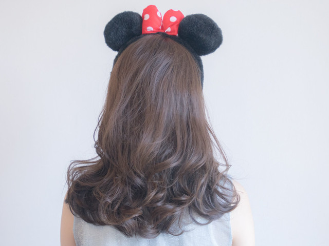 ディズニーの髪型 簡単 崩れない可愛いロングヘアアレンジ Antenna アンテナ