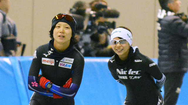 金メダリストを支えるパピヨンがかわいすぎ スピードスケート高木菜那選手が愛犬を紹介 Antenna アンテナ