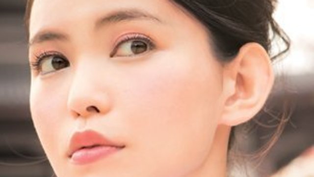 お仕事モードな髪型 26選 ボブ ミディアム セミロング ロング どの長さもきっちり オフィスで映えるまとめ髪 Antenna アンテナ