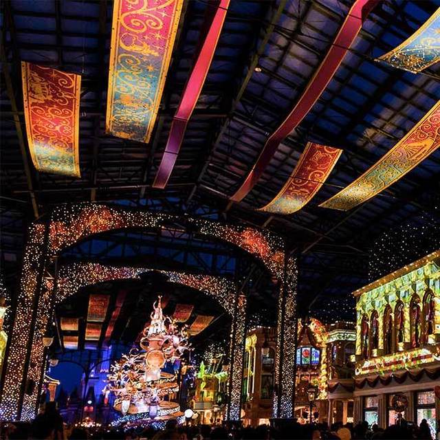 ディズニー攻略 東京ディズニーランドでロマンティック尽くしの大人デートを クリスマスツリーや限定ディナーにうっとり Antenna アンテナ