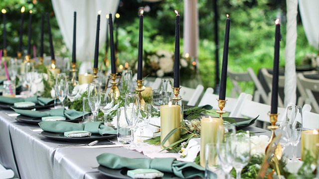 結婚式のテーブルコーディネートはオンリーワンの雰囲気で Antenna アンテナ