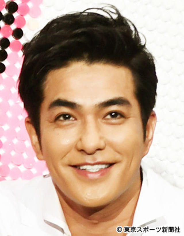 チンピラ役のために前歯を抜いた北村一輝 本人が語る 役者魂 と違うワケ Antenna アンテナ チンピラ役のために前歯を抜いた北村一輝 本人が語る 役者魂 と違うワケ Antenna アンテナ