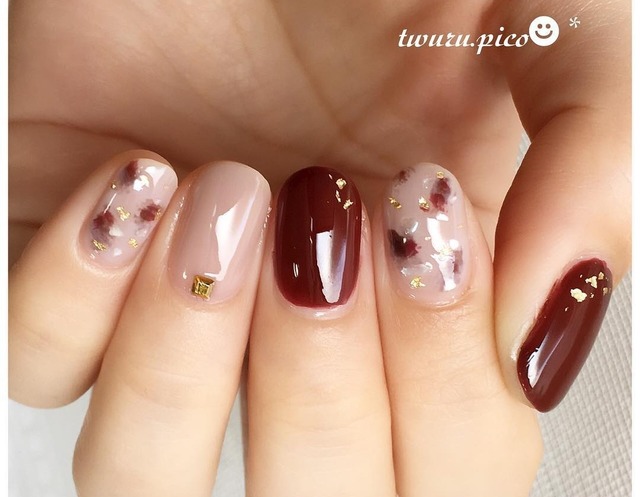 ベージュネイルが色気のある大人の手元を演出 おすすめデザイン5選 Antenna アンテナ