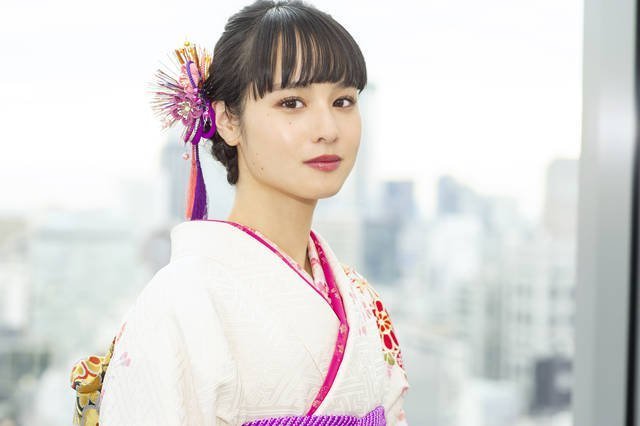 サイン入りポラプレゼント 女優 大幡しえりに1問1答 憧れの満島ひかりさんと共演できるような女優になりたい Antenna アンテナ