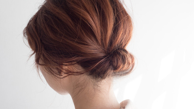 ギブソンタックのヘアアレンジのやり方 シンプルな簡単まとめ髪 Antenna アンテナ