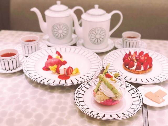 銀座 カフェ セレブな気分を味わえる Cafe Dior By Pierre Herme をレポート With Girlsブログピック Antenna アンテナ
