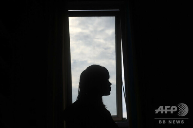 エレベーターで無理やりキスした男に罰金千円 怒り噴出 ベトナム Antenna アンテナ