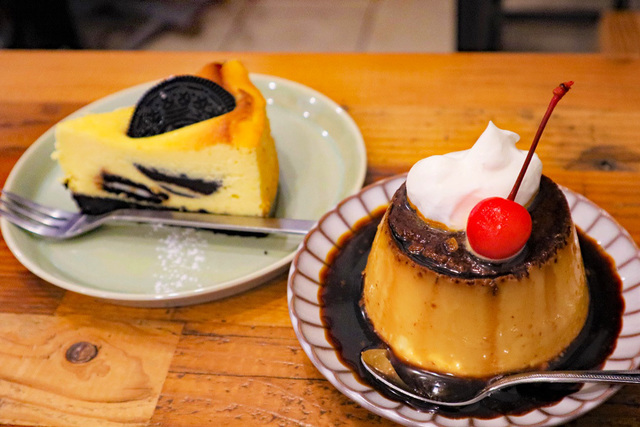 新宿の人気コーヒーショップで実食 どっしりチーズケーキと固めプリンがあまりにも濃厚すぎた Antenna アンテナ