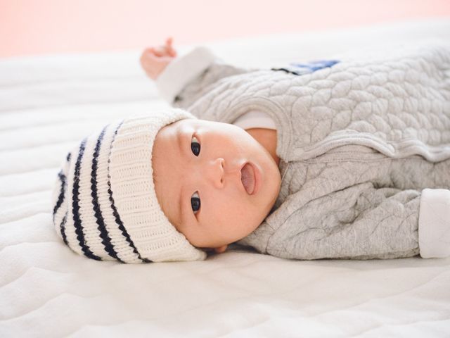 新生児期の赤ちゃんが夜なかなか寝ない原因 対策法 専門家監修 Antenna アンテナ